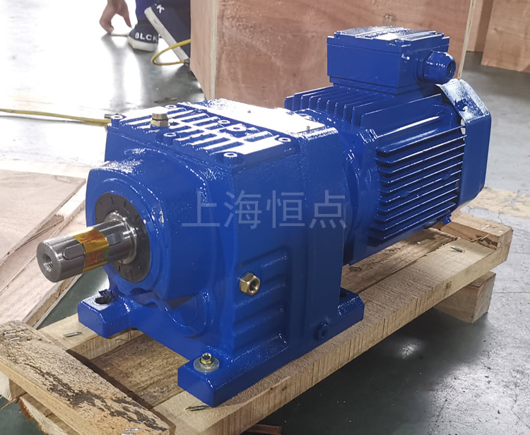 R47系列減速機配電機，藍色油漆實物照片