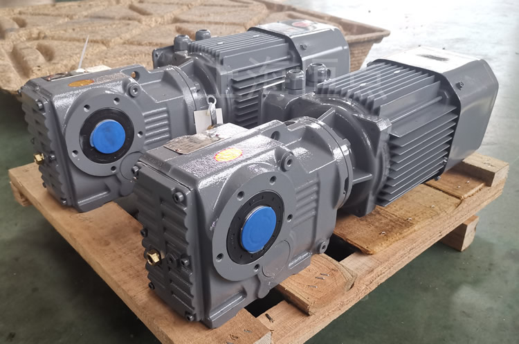 KA37系列減速機通孔輸出，配電機實物圖