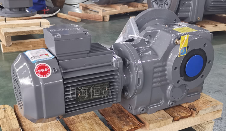 KAF67減速機 輸入配電機 輸出通孔+輸出左法蘭 實物圖 -恒點原創