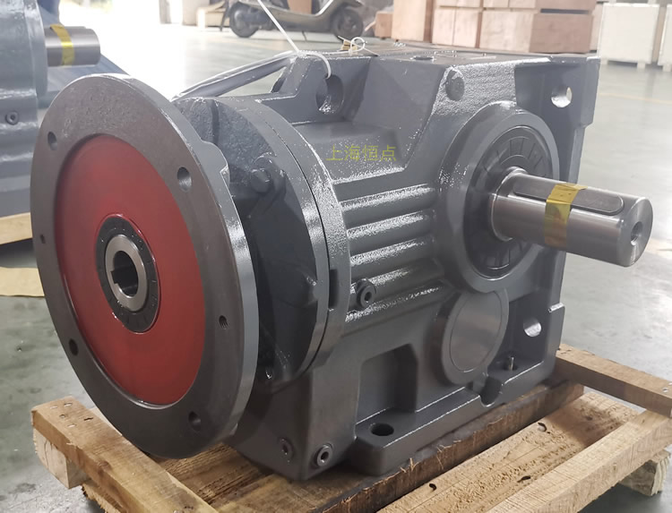 K97減速機，輸入配電機法蘭端蓋，右輸出單軸，實物圖如下